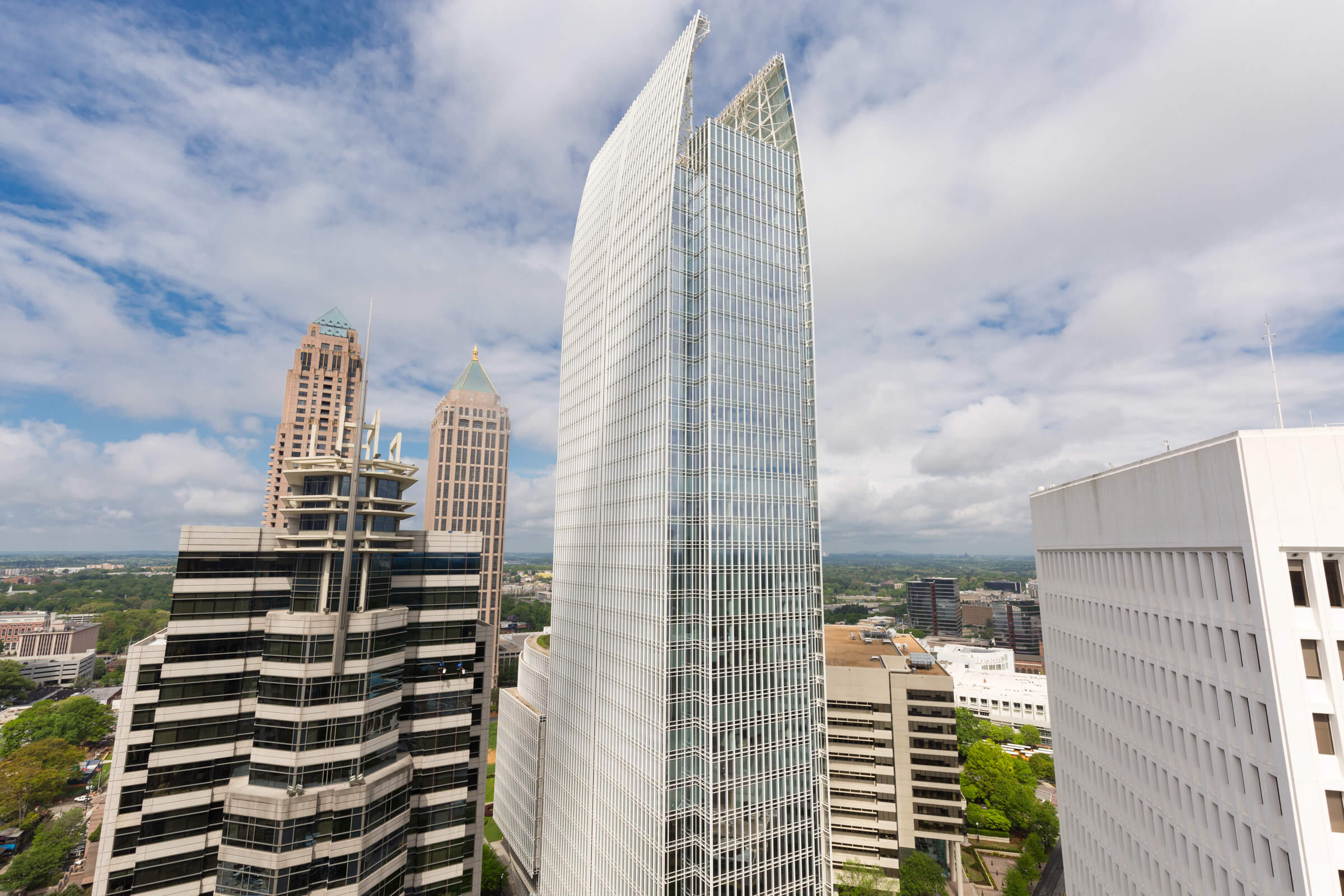 Local Atlanta woman donates prize to help rescue dogs through Valcourt’s hoops contest